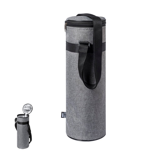 Kühler der Liene "Natur" für Flaschen bis 1,5l, aus widerstandsfähigem 300D RPET Polyester, hergestellt aus recyceltem Kunststoff, um die Wiederverwendung von Plastikmüll zu fördern und zur Nachhaltigkeit des...