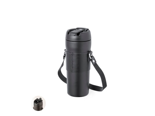 Trendige Thermoskanne mit einem Fassungsvermögen von 700 ml, aus Edelstahl mit Doppelwand - Matner Personalisiert