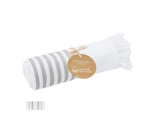 Weicher Pareo-Handtuch von 300 g/m², gefertigt aus einer Kombination aus recycelter Baumwolle und SEAQUAL-Recycling-Polyester - Tirling Personalisiert