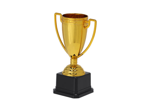 Trophäe mit elegantem glänzendem Finish in Gold, entworfen mit großen Griffen und einer schwarzen Basis für einen auffälligen Touch - Plinar Personalisiert